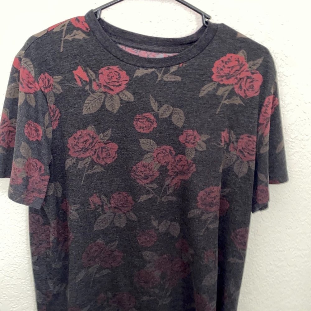 Rose fashion tee